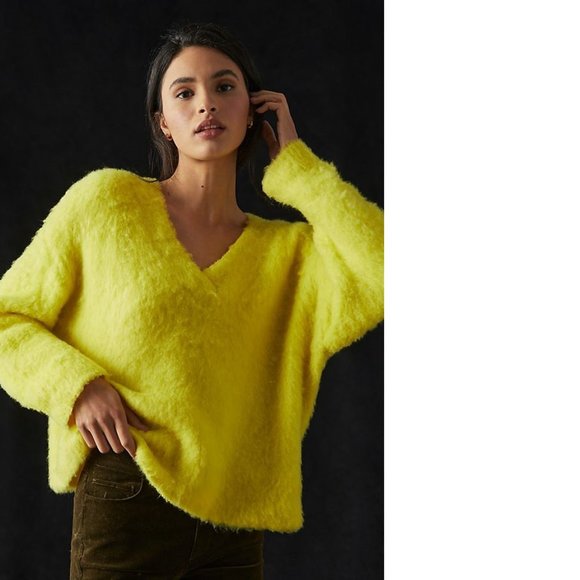 Anthropologie Sweaters - ANTHROPOLOGIE Maeve Plush V-Neck Sweater new xs